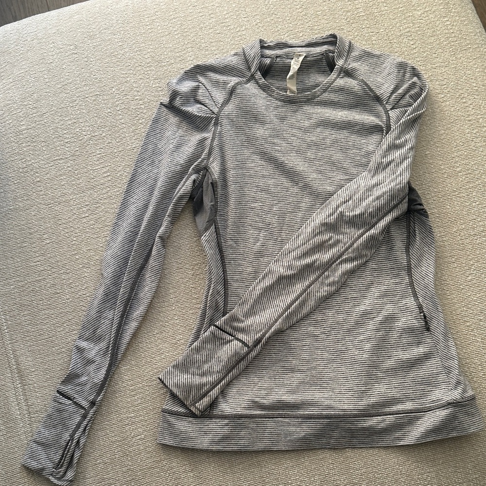 lululemon athletica Striped Gray Long Sleeve Top